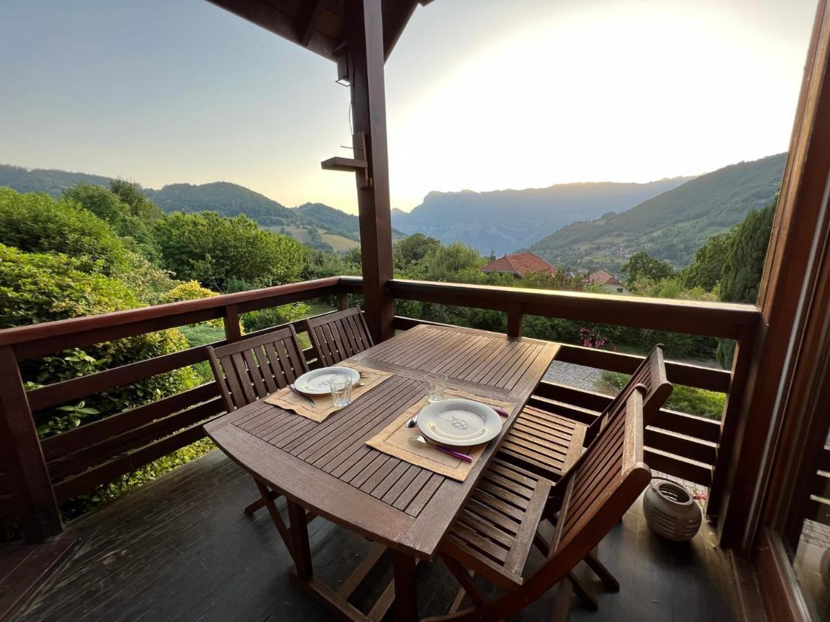 Bed and Breakfast Eco-Logis Mad'In Belledonne Theys Екстер'єр фото